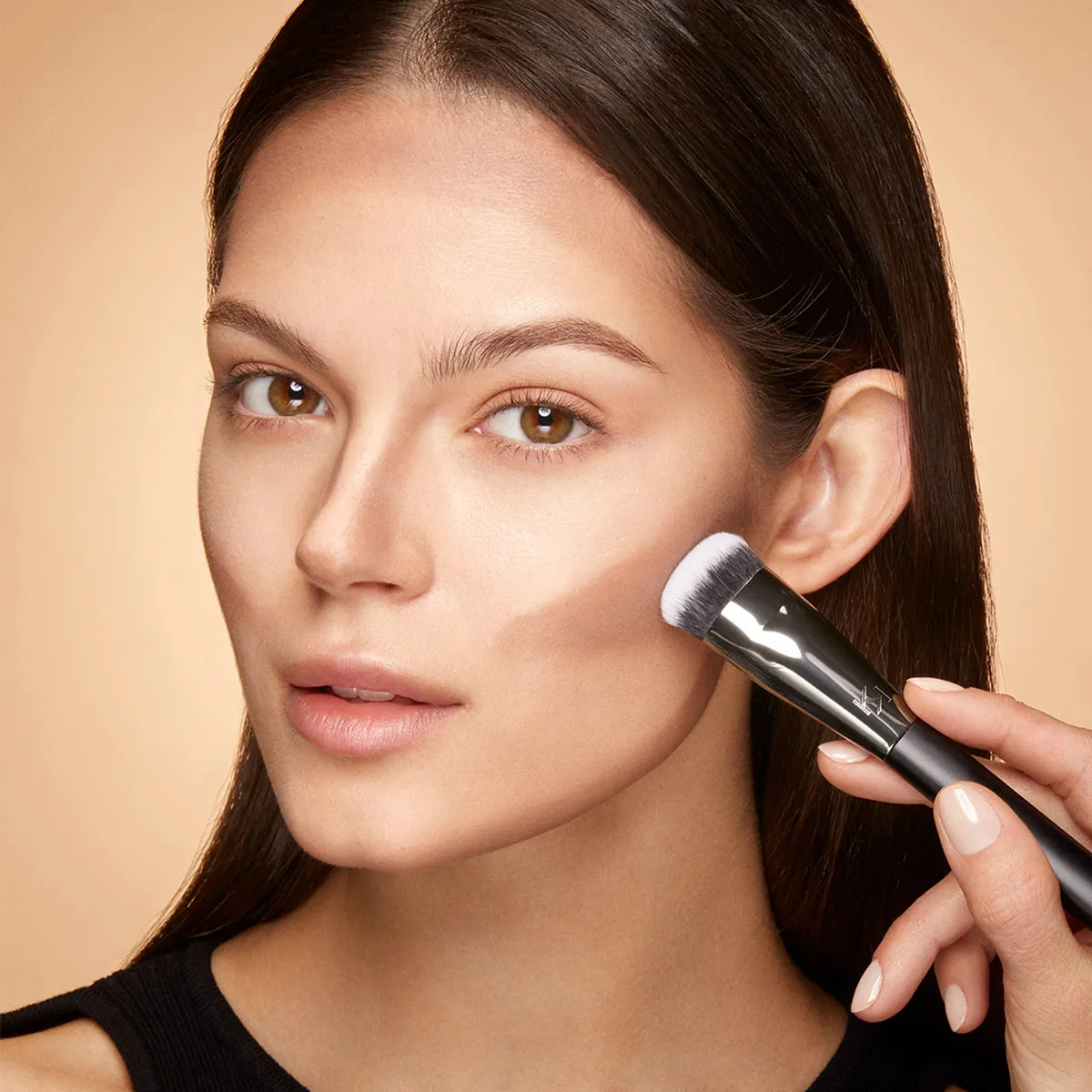 face 11 contouring brush
