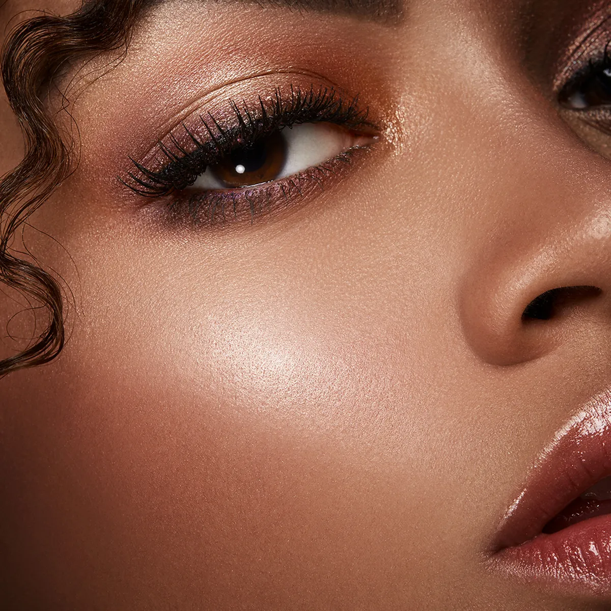 9-glow-fusion-highlighting-drops-01-platinum-rose-1.webp